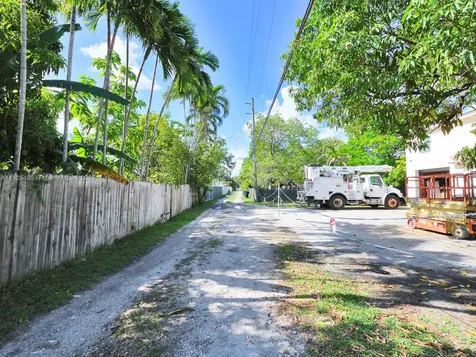 660 Miller Drive Miami Springs FL 33166