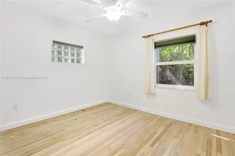 912 Wallace Street Coral Gables FL 33134