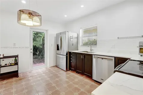 912 Wallace Street Coral Gables FL 33134