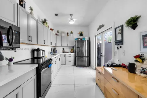 3166 NW 102nd Street Miami FL 33147