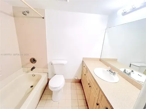 2740 W 63rd Street Hialeah FL 33016