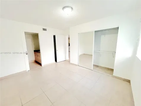 2740 W 63rd Street Hialeah FL 33016