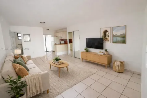 2740 W 63rd Street Hialeah FL 33016