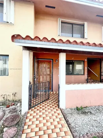 2740 W 63rd Street Hialeah FL 33016