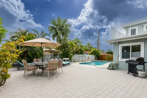 1690 NE 25th Avenue Pompano Beach FL 33062