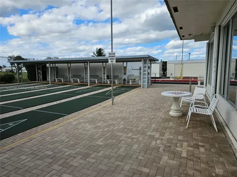 2300 SW 19th Avenue Boynton Beach FL 33426