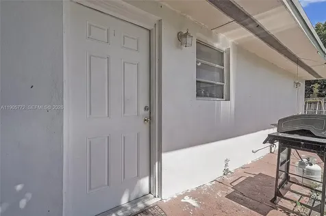 671 E 53rd Street Hialeah FL 33013