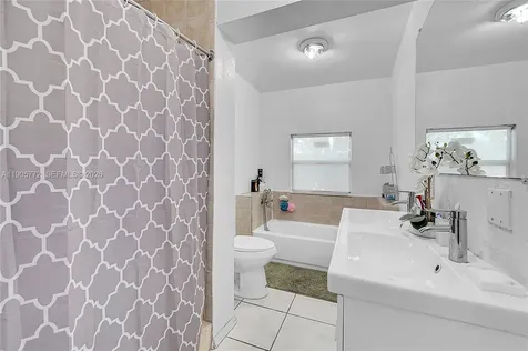 671 E 53rd Street Hialeah FL 33013