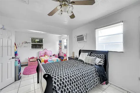 671 E 53rd Street Hialeah FL 33013