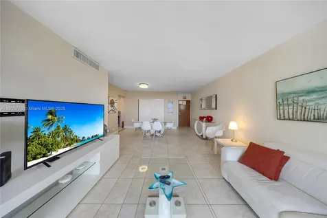 3801 S Ocean Drive Hollywood FL 33019