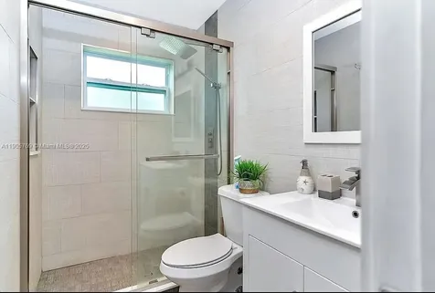4521 NE 15th Terrace Oakland Park FL 33334