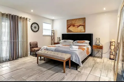 4521 NE 15th Terrace Oakland Park FL 33334