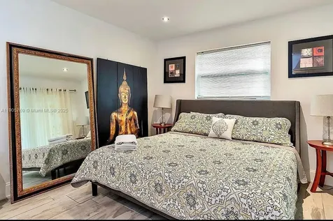 4521 NE 15th Terrace Oakland Park FL 33334