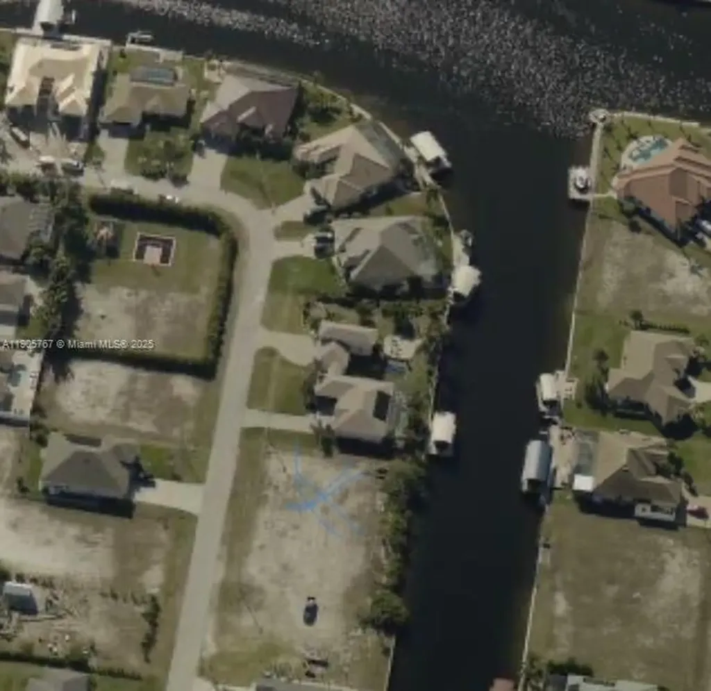 416 NW 38 Place Cape Coral FL 33993