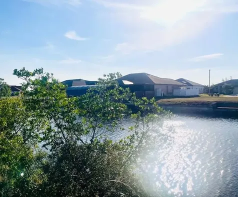 416 NW 38 Place Cape Coral FL 33993