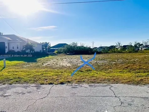 416 NW 38 Place Cape Coral FL 33993