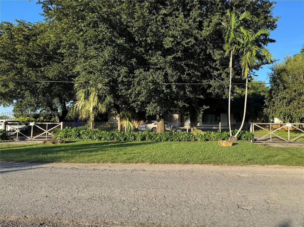 18750 SW 207th Avenue Miami FL 33187