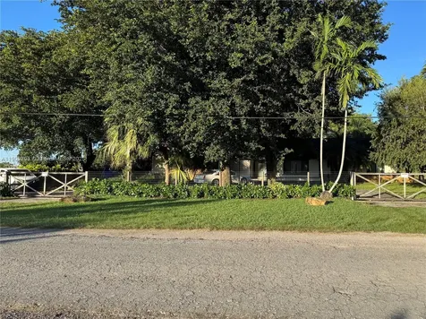 18750 SW 207th Avenue Miami FL 33187