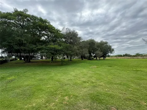 18750 SW 207th Avenue Miami FL 33187