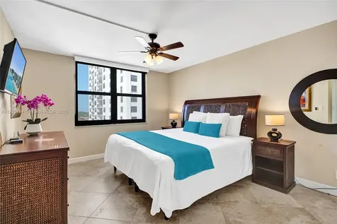 2301 S Ocean Drive Hollywood FL 33019