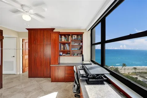 2301 S Ocean Drive Hollywood FL 33019
