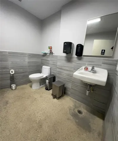 8600 NW 36th Avenue Miami FL 33147