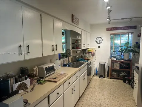 2805 NE 16th Avenue Wilton Manors FL 33334