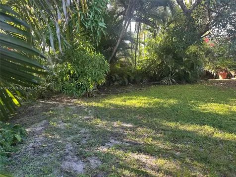 2805 NE 16th Avenue Wilton Manors FL 33334