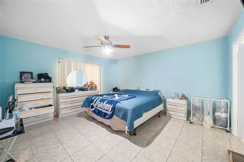 5930 W Lincoln Circle W Lake Worth FL 33463