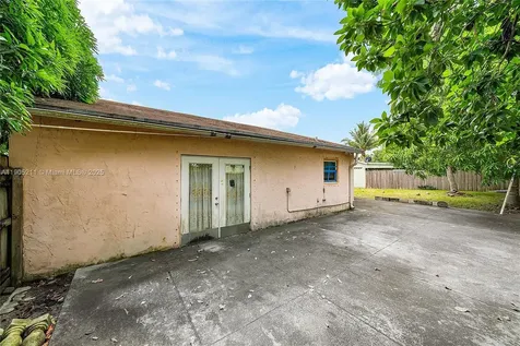 5930 W Lincoln Circle W Lake Worth FL 33463