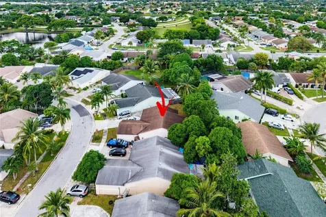 5930 W Lincoln Circle W Lake Worth FL 33463