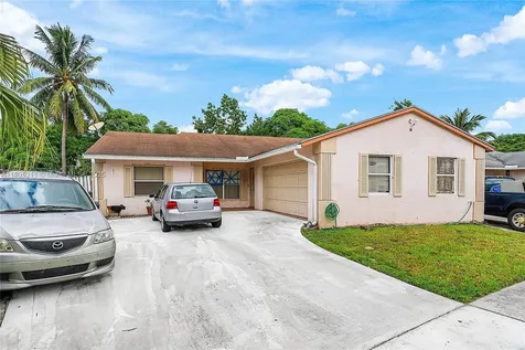 5930 W Lincoln Circle W Lake Worth FL 33463