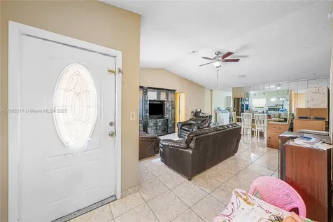 5930 W Lincoln Circle W Lake Worth FL 33463