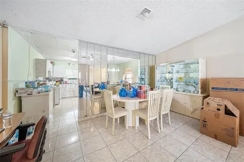 5930 W Lincoln Circle W Lake Worth FL 33463