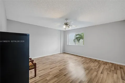 6698 10th Avenue N Lake Worth FL 33467