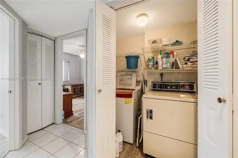 6698 10th Avenue N Lake Worth FL 33467