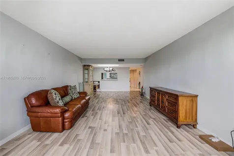 6698 10th Avenue N Lake Worth FL 33467