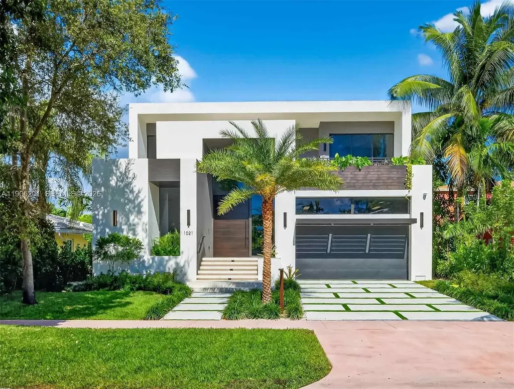 1021 W 46th Street Miami Beach FL 33140