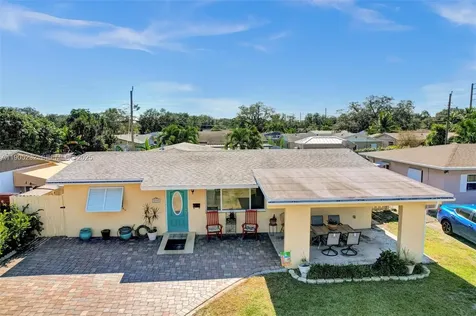 6740 Douglas Street Hollywood FL 33024
