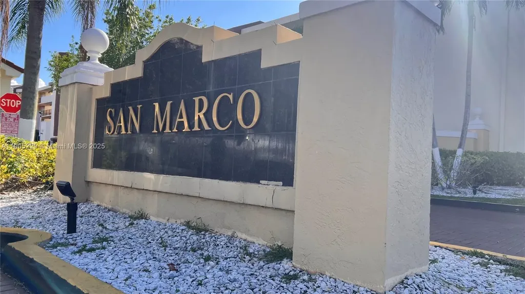 8850 Fontainebleau Boulevard Miami FL 33172