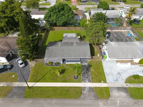 8427 NW 26th Street Sunrise FL 33322