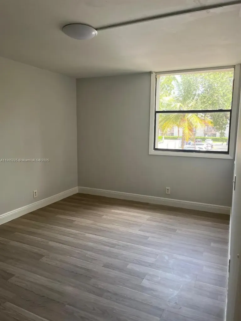 2701 Riverside Drive Coral Springs FL 33065