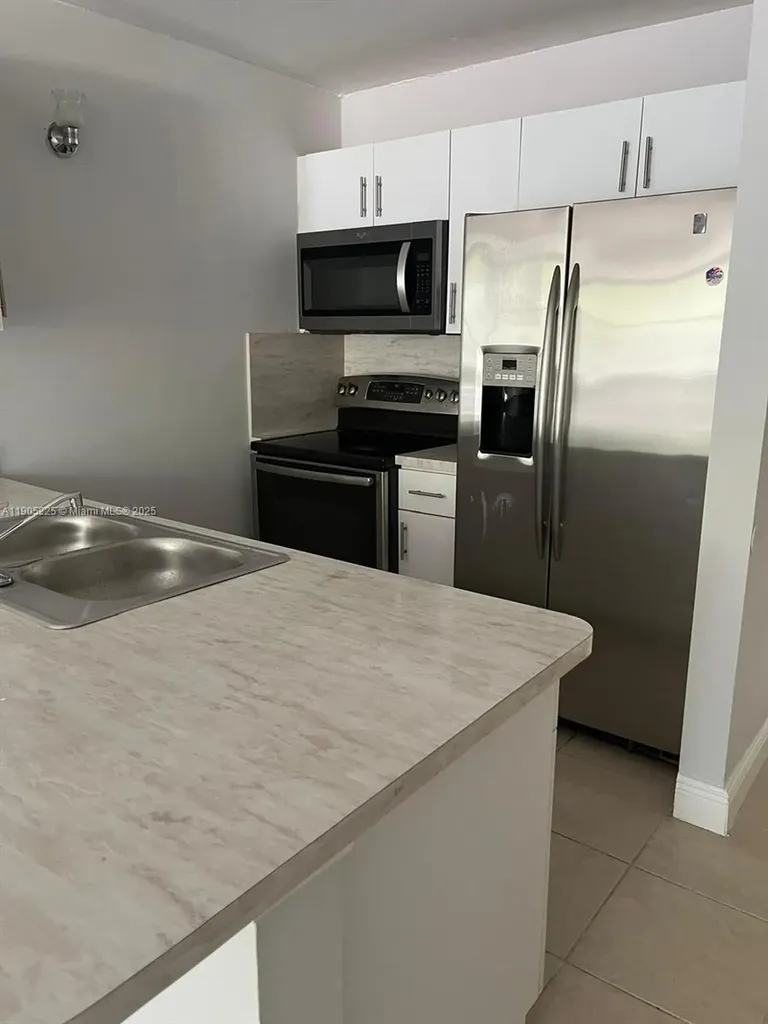2701 Riverside Drive Coral Springs FL 33065