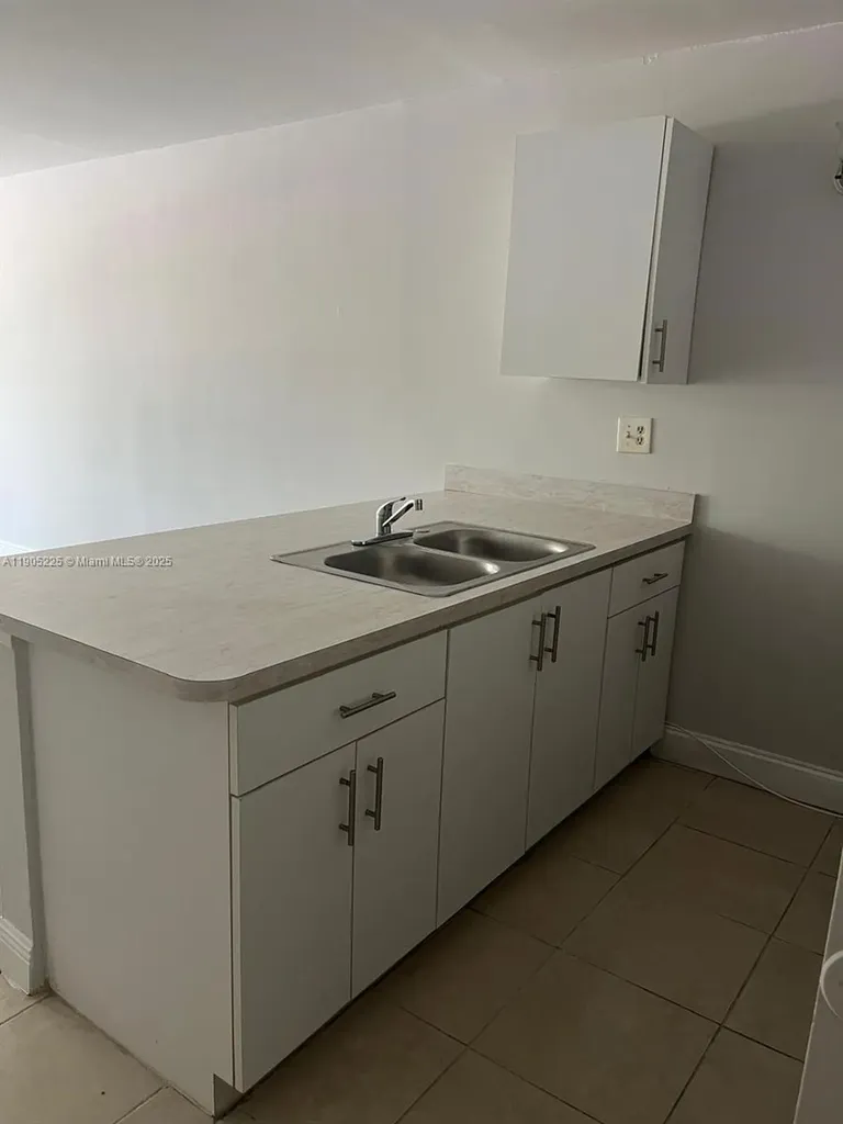 2701 Riverside Drive Coral Springs FL 33065