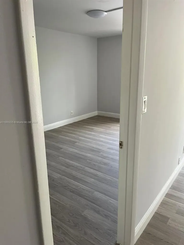 2701 Riverside Drive Coral Springs FL 33065