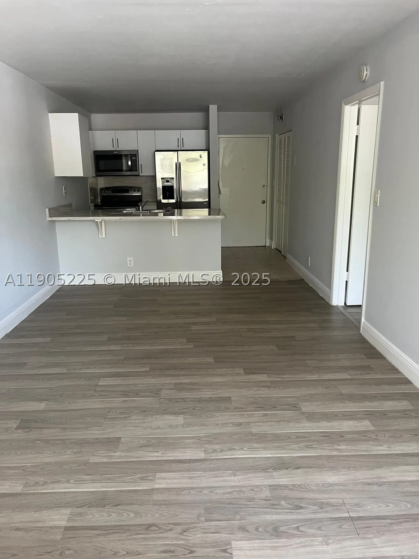 2701 Riverside Drive Coral Springs FL 33065