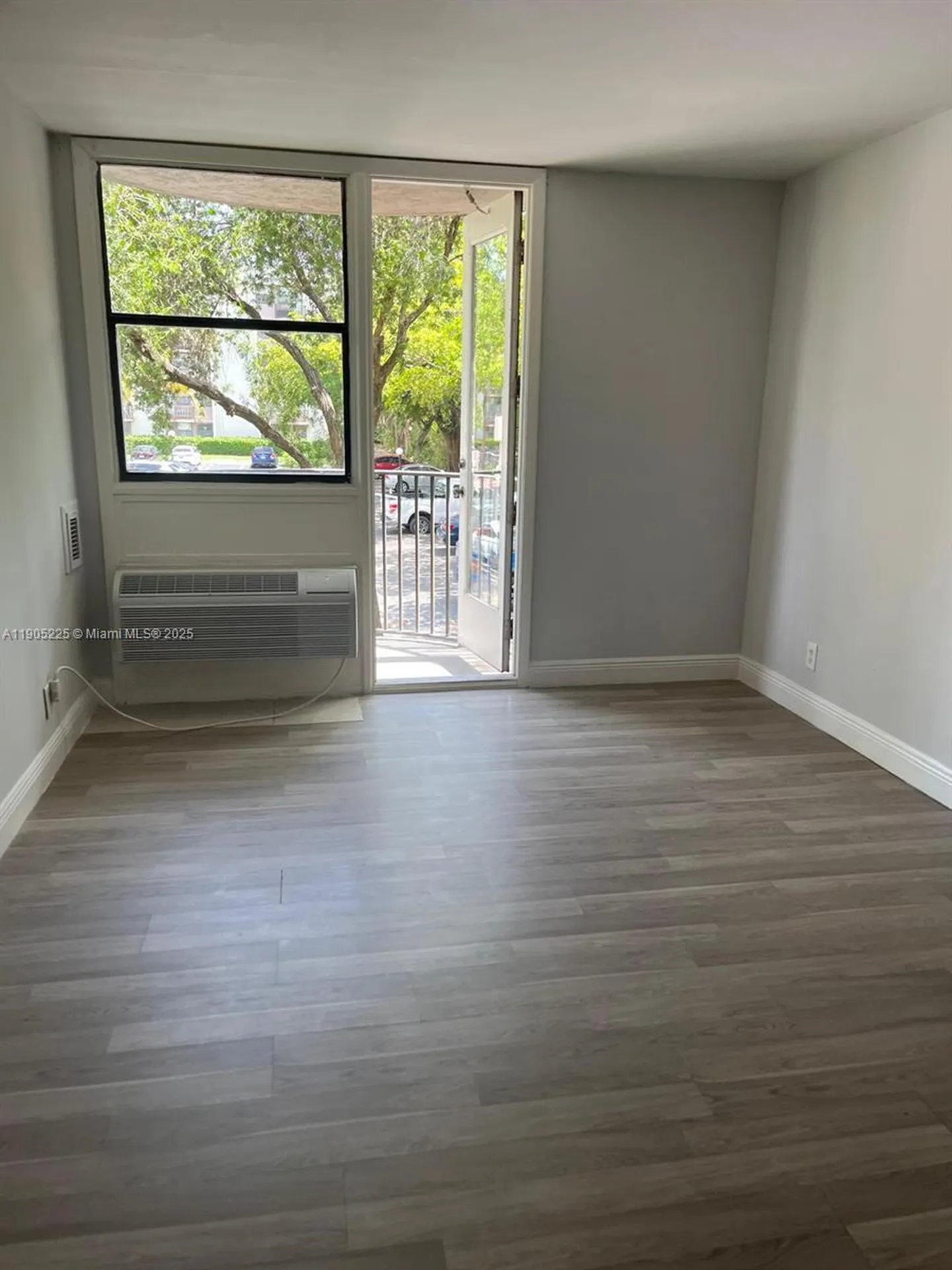 2701 Riverside Drive Coral Springs FL 33065