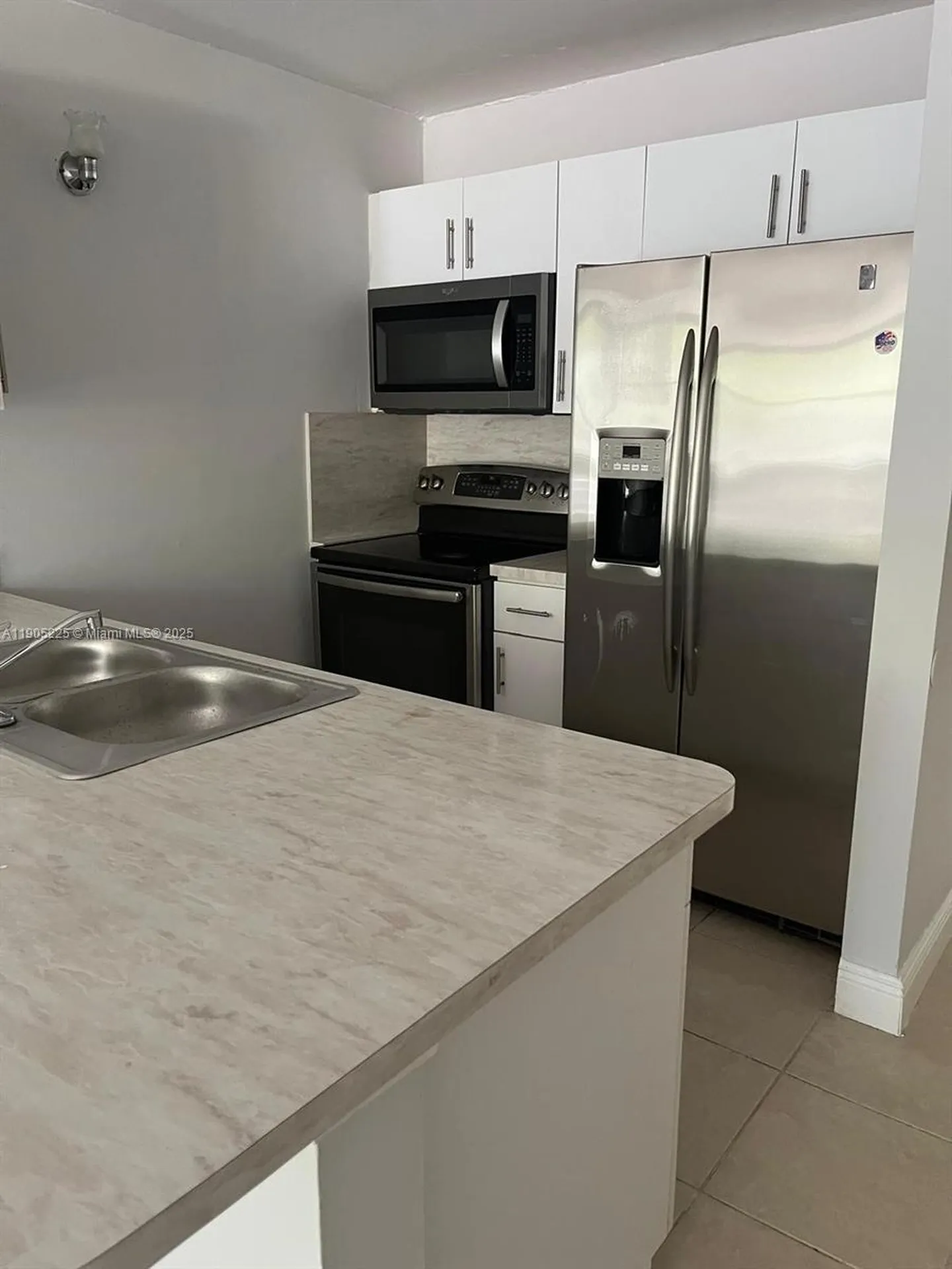 2701 Riverside Drive Coral Springs FL 33065