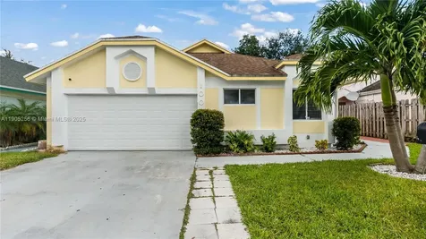 1008 W Jasmine Lane North Lauderdale FL 33068
