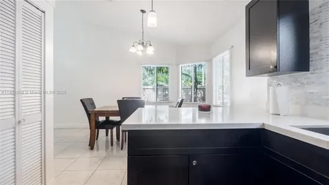 1008 W Jasmine Lane North Lauderdale FL 33068